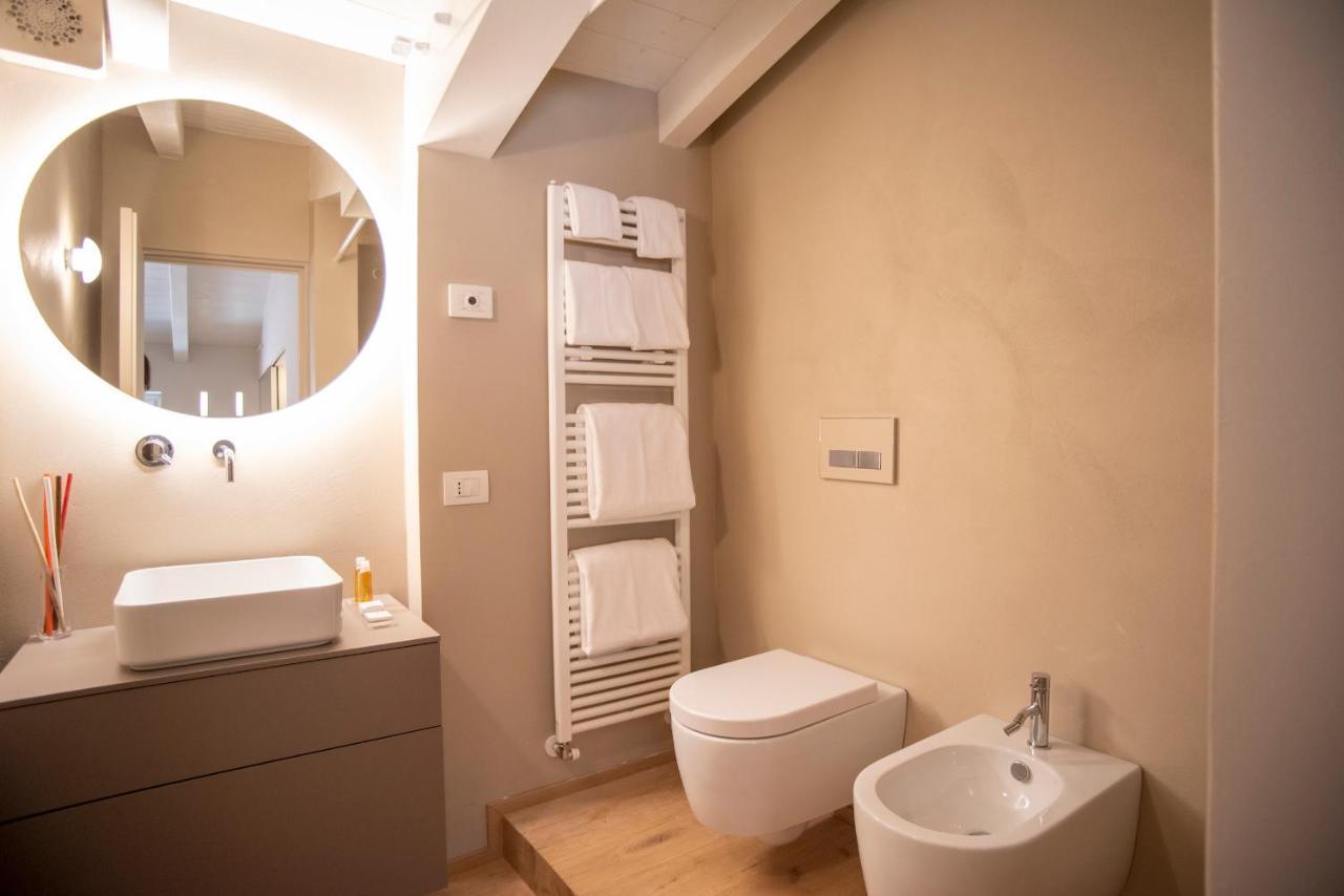 Time To Be - Luxury Apartments Centro Storico Пескиера дел Гарда Екстериор снимка