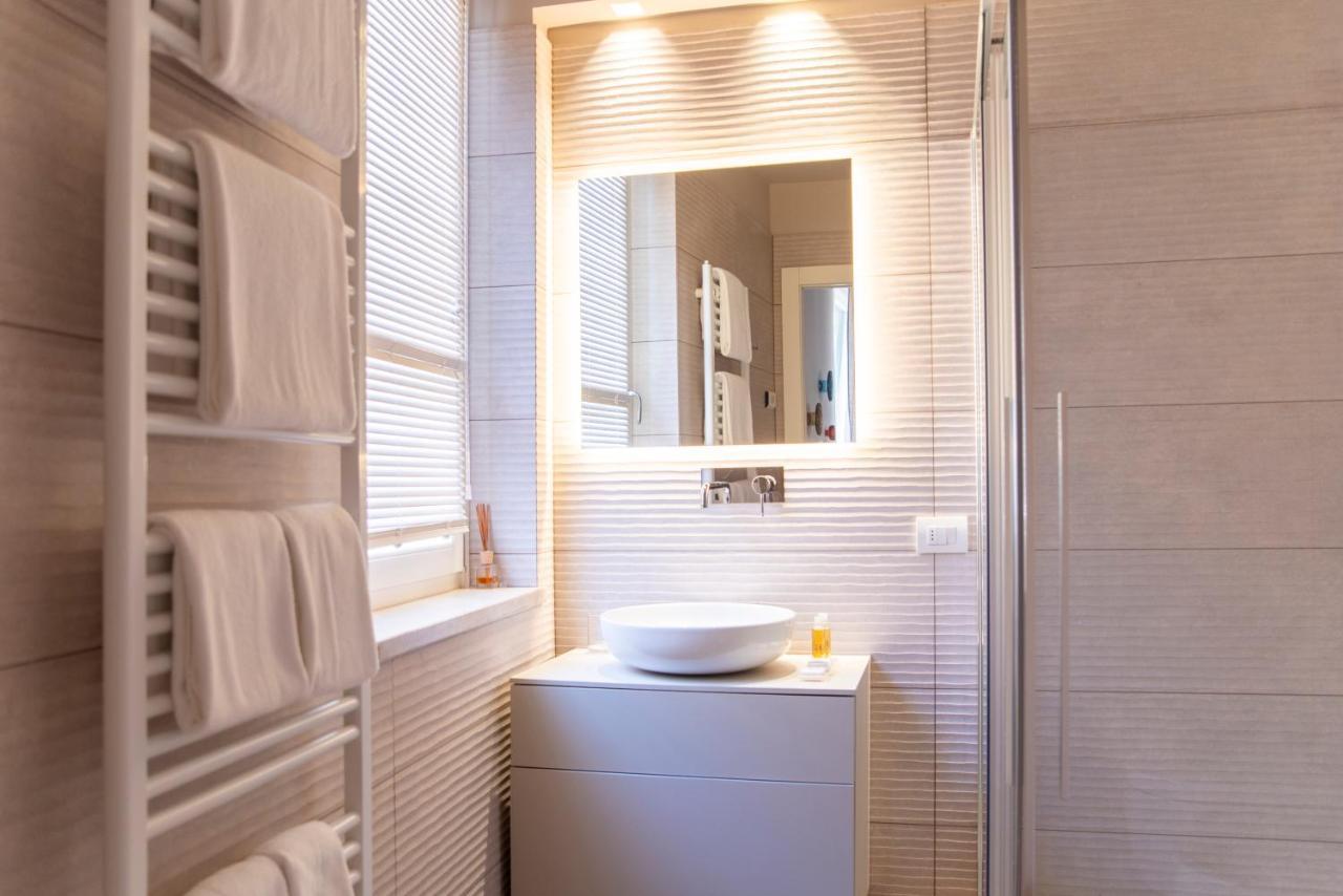 Time To Be - Luxury Apartments Centro Storico Пескиера дел Гарда Екстериор снимка