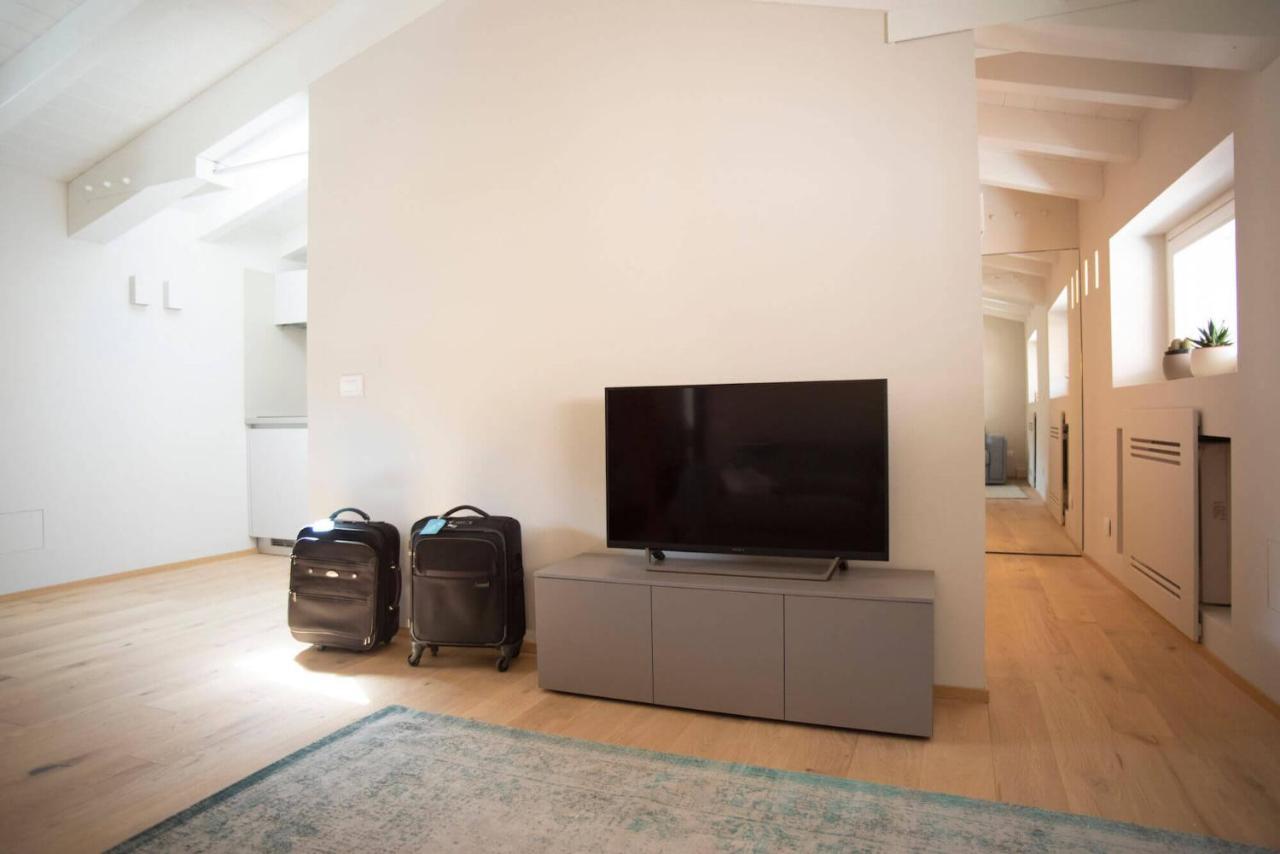 Time To Be - Luxury Apartments Centro Storico Пескиера дел Гарда Екстериор снимка