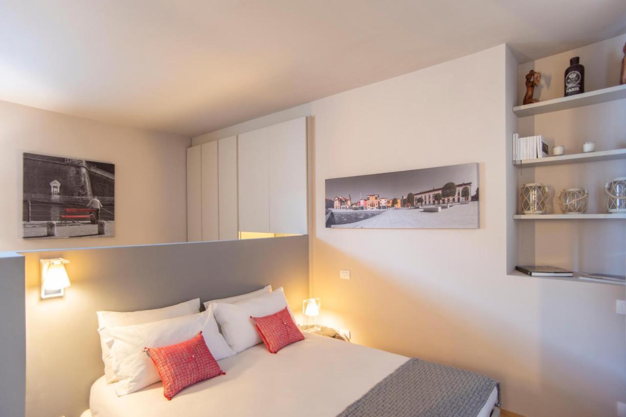 Time To Be - Luxury Apartments Centro Storico Пескиера дел Гарда Екстериор снимка