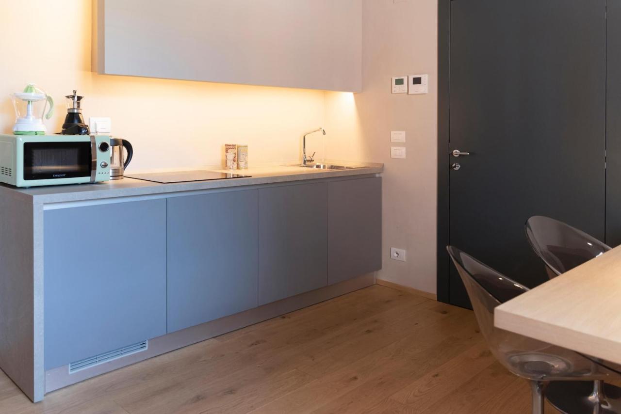 Time To Be - Luxury Apartments Centro Storico Пескиера дел Гарда Екстериор снимка